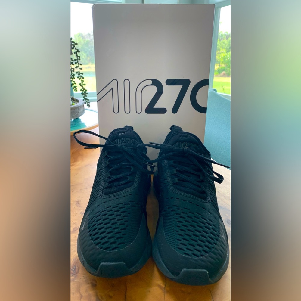 Black Nike Air Max 270 Women’s Sneakers